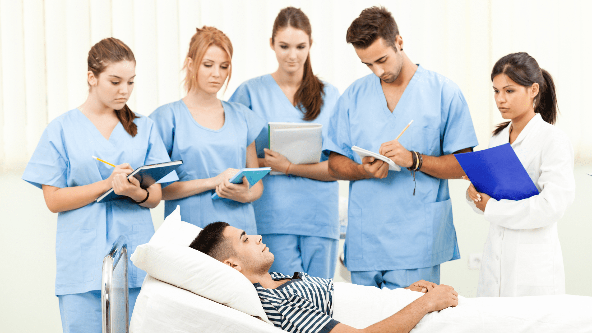 A group of medical school students on their Family Medicine clinical rotation.